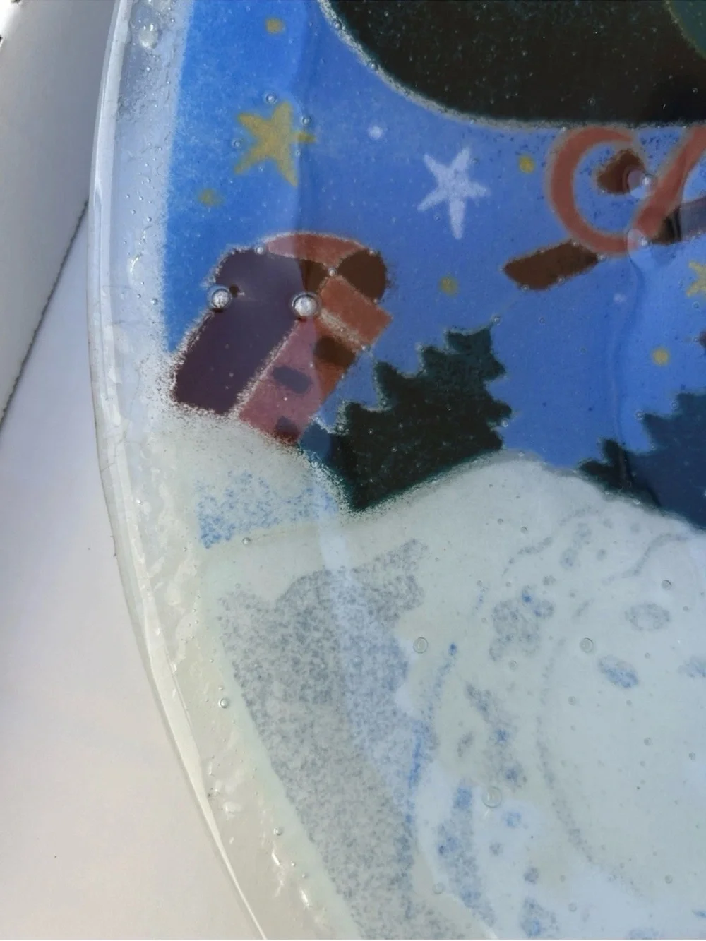Peggy Karr Xmas Santa Sleigh 16”Round Fused Art Platter. Signed 1999 NWT